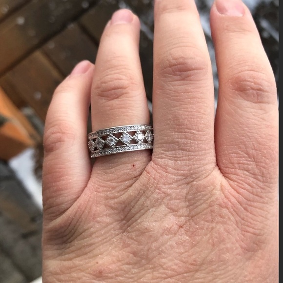 FASCINATION - Picture 5 of 9